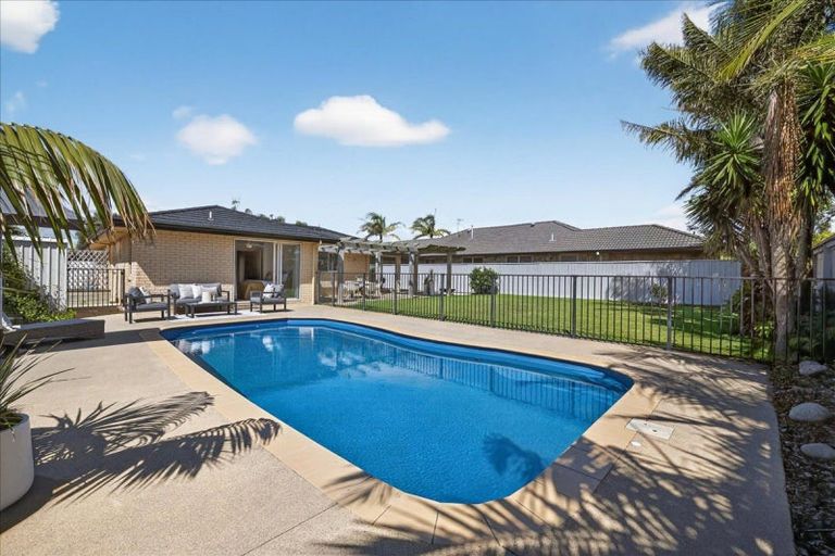 Photo of property in 56 Matemuri Drive, Papamoa Beach, Papamoa, 3118