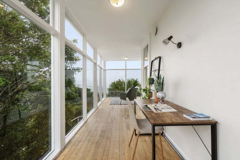 Photo of property in 55 Apuka Street, Brooklyn, Wellington, 6021