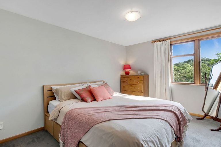 Photo of property in 29 Hiwi Crescent, Titahi Bay, Porirua, 5022