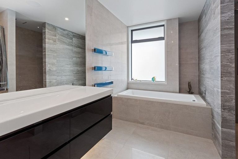 Photo of property in 156 Richmond Hill Road, Richmond Hill, Christchurch, 8081