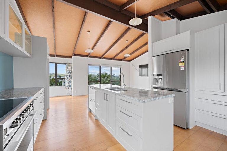 Photo of property in 28 Mariner Cove Road, Tinopai, 0593