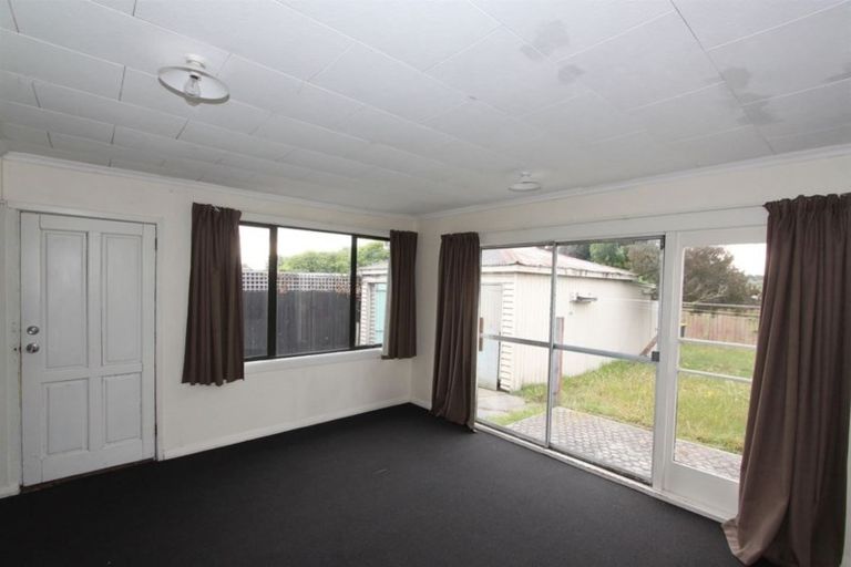 Photo of property in 77 Owles Terrace, New Brighton, Christchurch, 8061