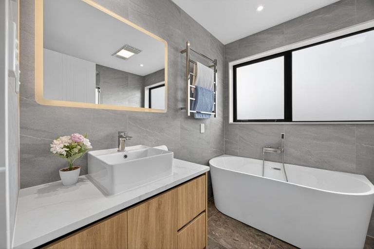 Photo of property in 19 Bannockburn Road, Opaheke, Papakura, 2113