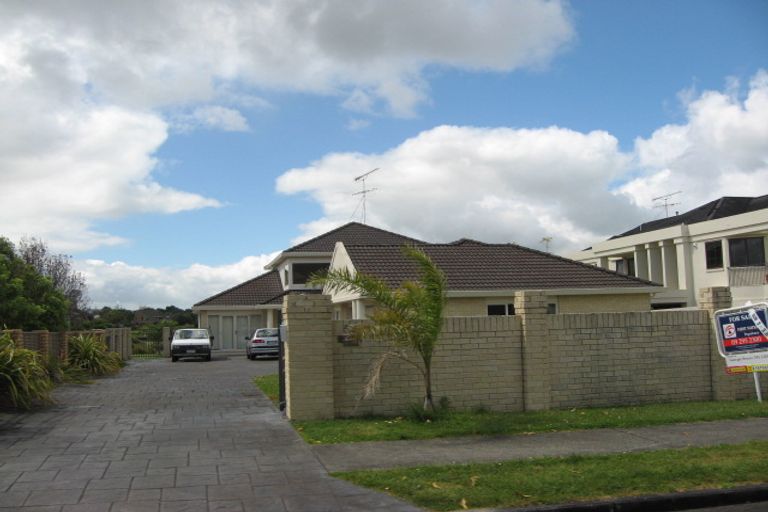 Photo of property in 52 Keywella Drive, Conifer Grove, Takanini, 2112