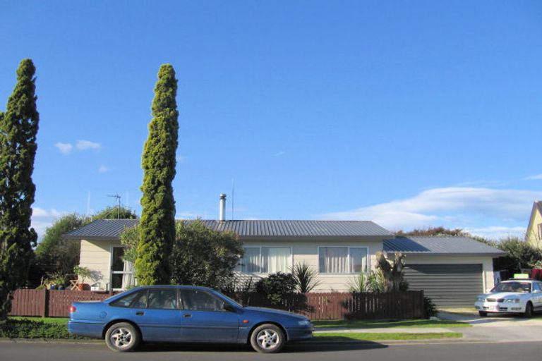 Photo of property in 1 Katerini Grove, Papamoa Beach, Papamoa, 3118