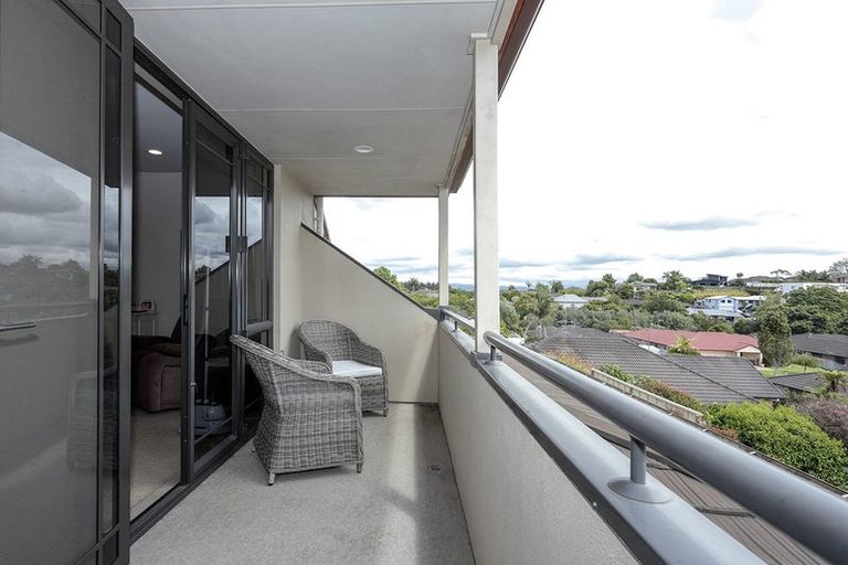 Photo of property in 35 Honeysuckle Lane, Ohauiti, Tauranga, 3112