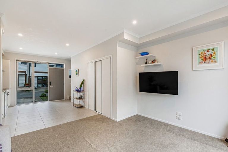 Photo of property in 45 Mapou Road, Hobsonville, Auckland, 0616