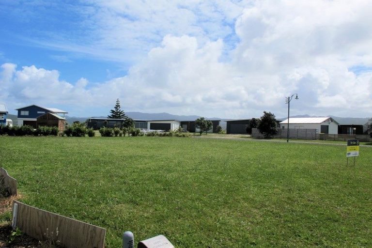 Photo of property in 150 Harbour Drive, Matarangi, Whitianga, 3592