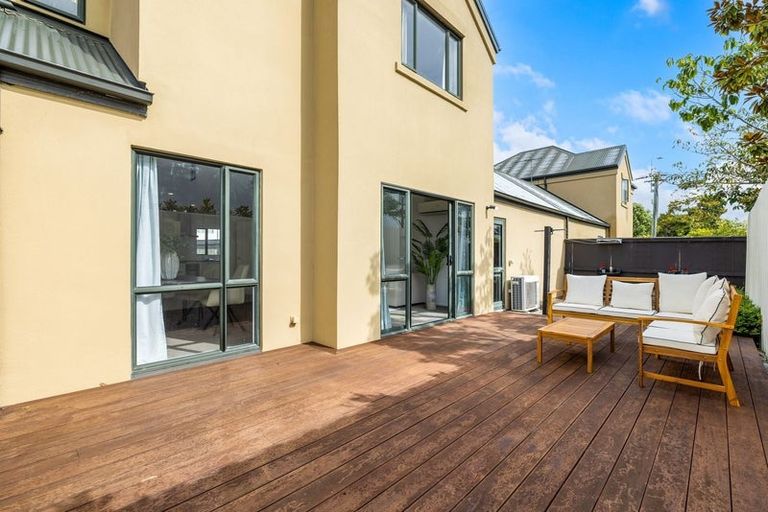 Photo of property in 2/428 Manchester Street, St Albans, Christchurch, 8014