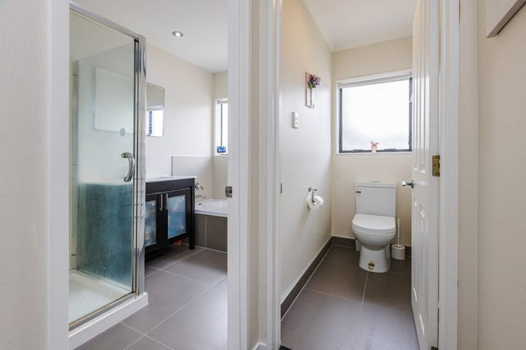 Photo of property in 2/14 Prictor Street, Papakura, 2110