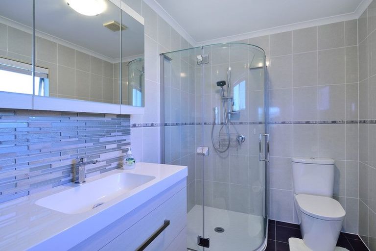 Photo of property in 1/85 Kowhai Road, Mairangi Bay, Auckland, 0630