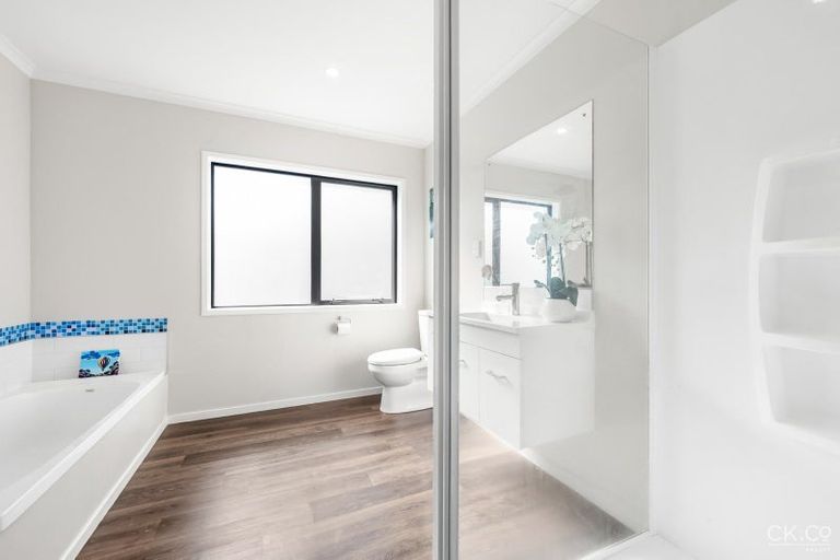 Photo of property in 38 Te Kaeaea Crescent, Wallaceville, Upper Hutt, 5018