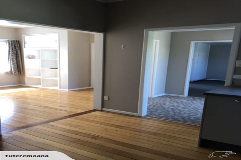 Photo of property in 72 Kent Street, Carterton, 5713