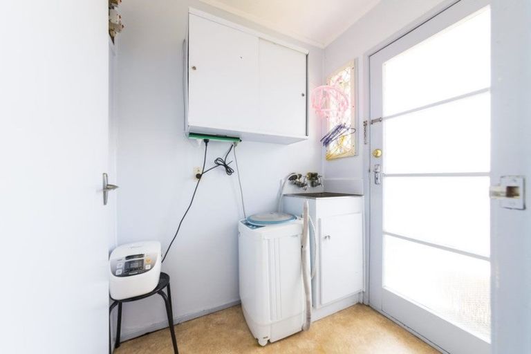 Photo of property in 2/1 Leigh Terrace, Bayview, Auckland, 0629