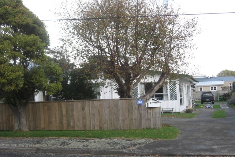 Photo of property in 4 Konini Grove, Raumati Beach, Paraparaumu, 5032