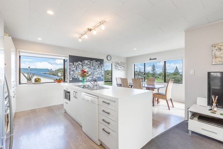 Photo of property in 44 Omaha Drive, Omaha, Warkworth, 0986