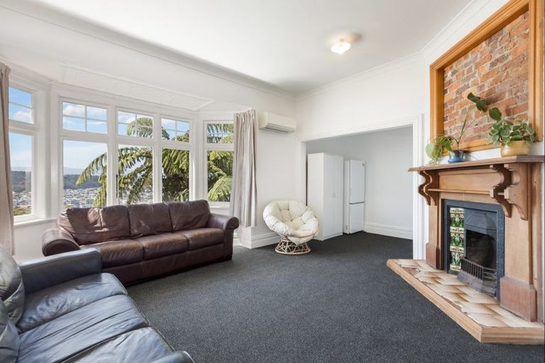 Photo of property in 78a Kelburn Parade, Kelburn, Wellington, 6012