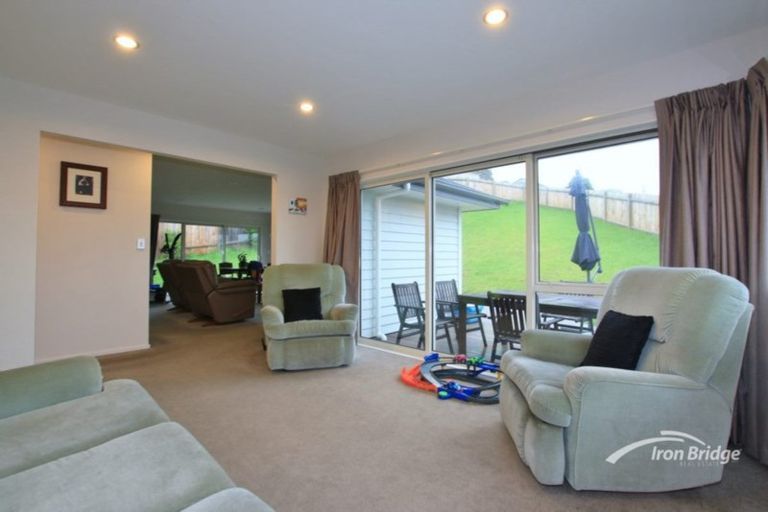 Photo of property in 12 Fern Court, Orewa, 0931