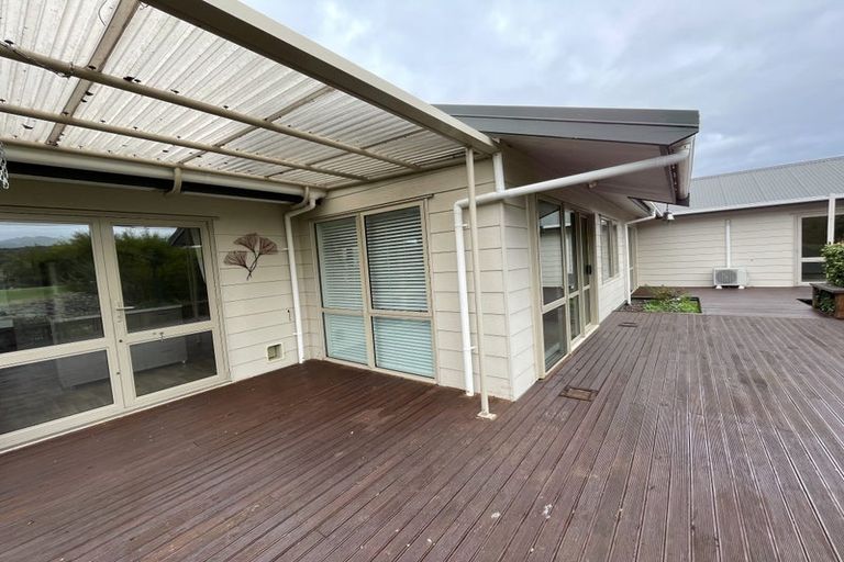 Photo of property in 21 Captains Close, Waikawa, Picton, 7220