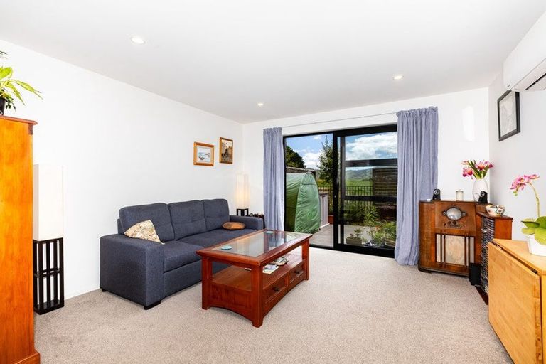 Photo of property in 41 Te Ara O Papatahi, Wainuiomata, Lower Hutt, 5014