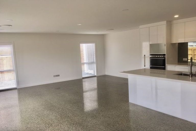 Photo of property in 7 Farnworth Terrace, Churton Park, Wellington, 6037