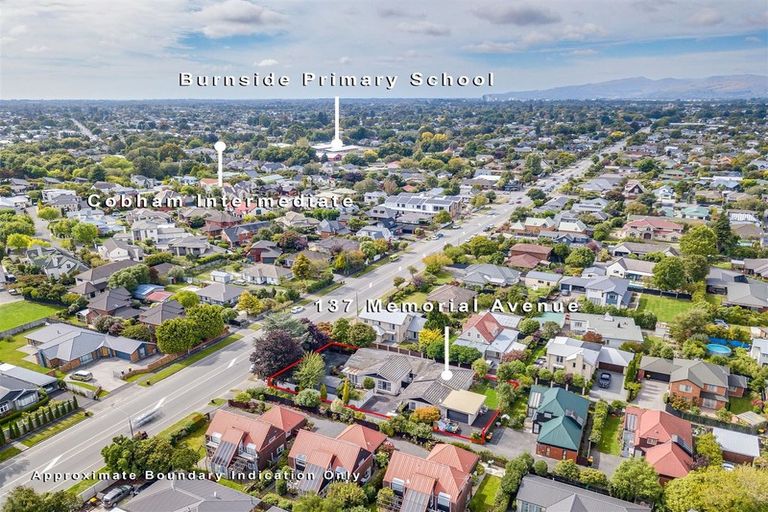 Photo of property in 137 Memorial Avenue, Burnside, Christchurch, 8053