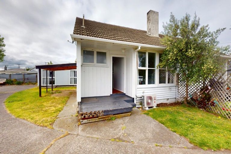 Photo of property in 59 Kowhai Street, Castlecliff, Whanganui, 4501