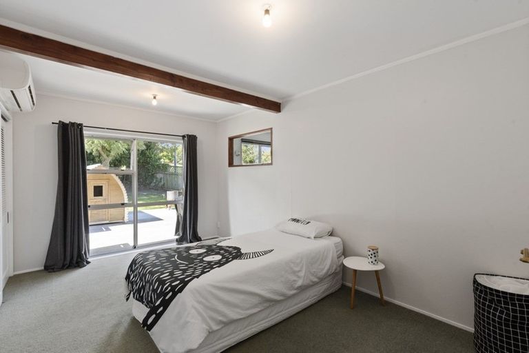 Photo of property in 21 Ruru Street, Waikanae, 5036