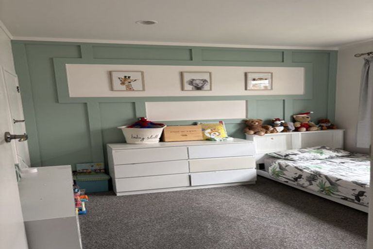 Photo of property in 1/10 Agincourt Street, Glenfield, Auckland, 0629