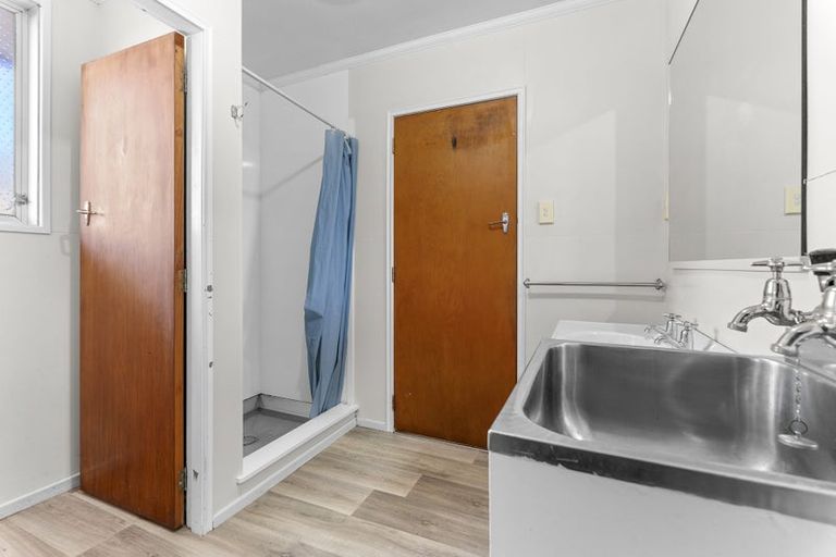 Photo of property in 1/117 Seaview Road, Westown, New Plymouth, 4310