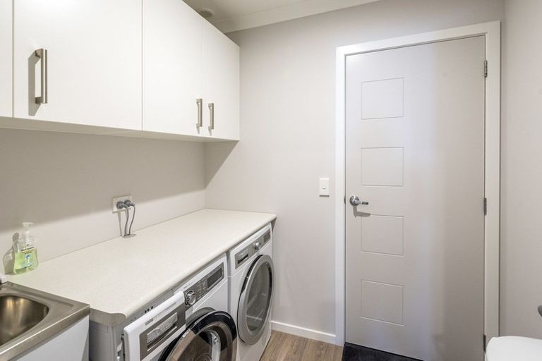 Photo of property in 13 Saint Vincent Way, Waikanae, 5036