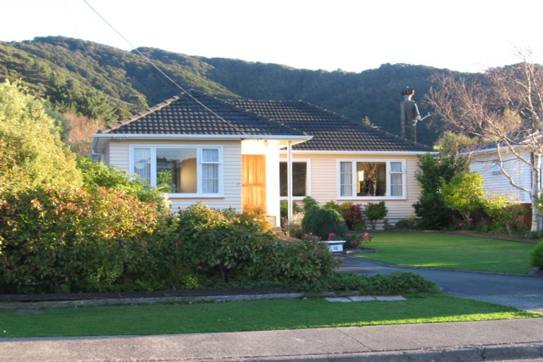 Photo of property in 19 Totara Street, Wainuiomata, Lower Hutt, 5014