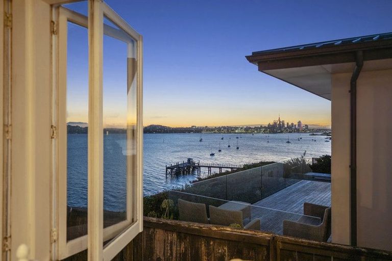 Photo of property in 38 Jubilee Avenue, Devonport, Auckland, 0624