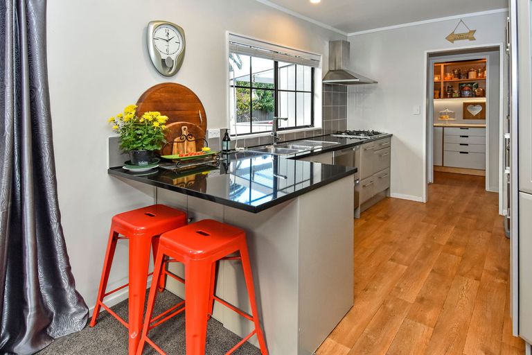 Photo of property in 30 Lorelei Place, Opaheke, Papakura, 2113