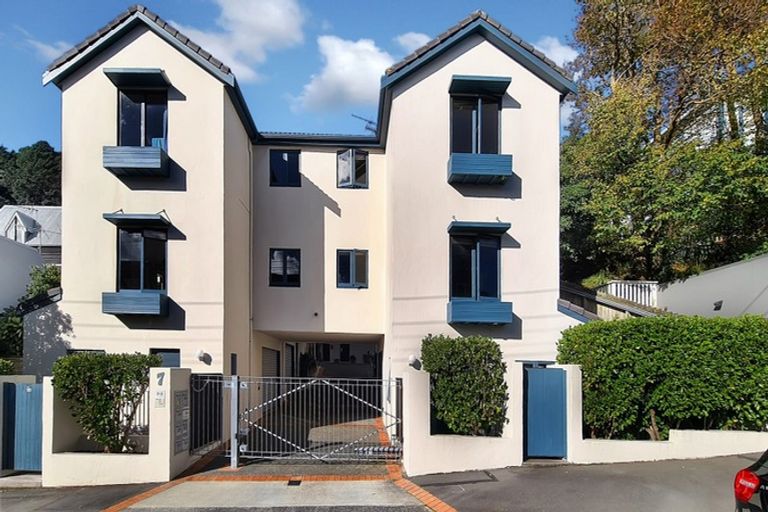 Photo of property in 7b Austin Street, Mount Victoria, Wellington, 6011