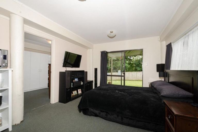 Photo of property in 3/34 Don Buck Road, Massey, Auckland, 0614