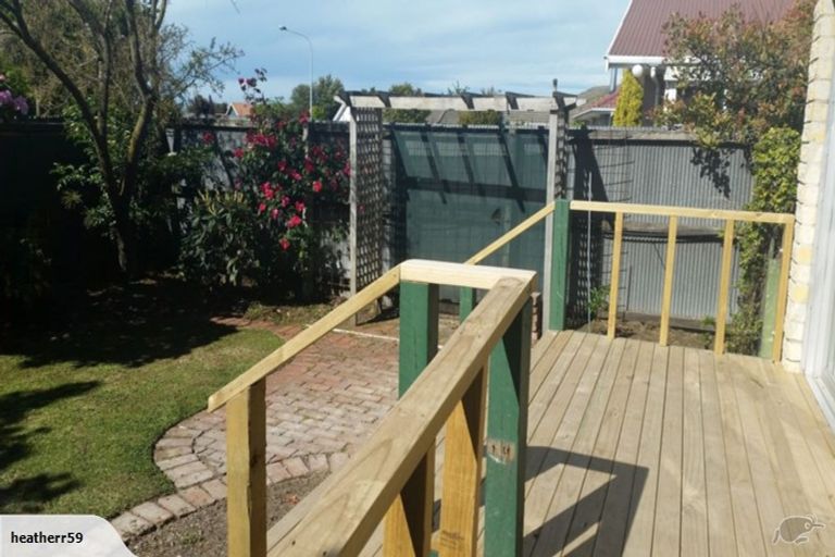 Photo of property in 17 Mckellar Place, Hornby, Christchurch, 8042