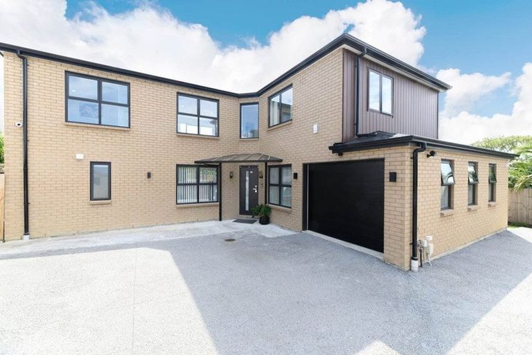 Photo of property in 6a Cutler Street, New Lynn, Auckland, 0600