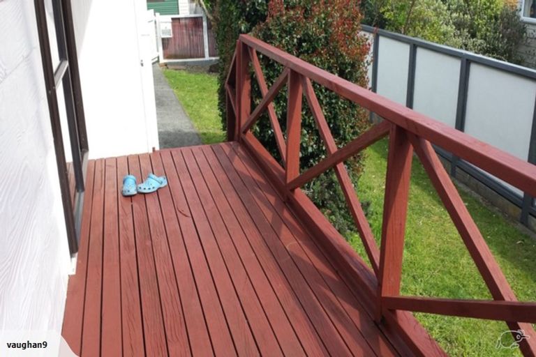 Photo of property in 3 Maracas Crescent, Grenada Village, Wellington, 6037