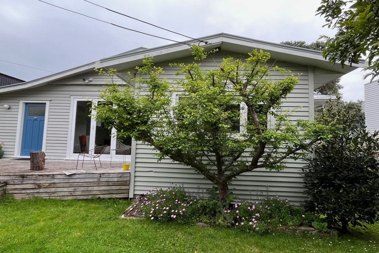 Photo of property in 22 St Michaels Avenue, Point Chevalier, Auckland, 1022