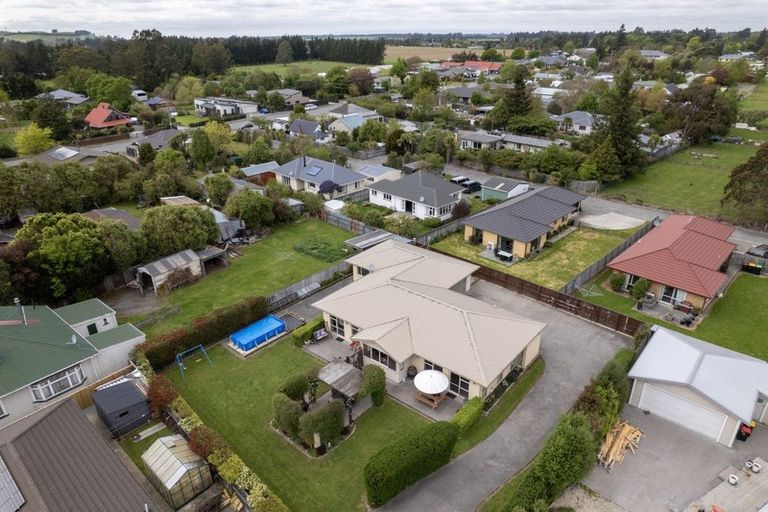 Photo of property in 11 Church Street, Oxford, 7430