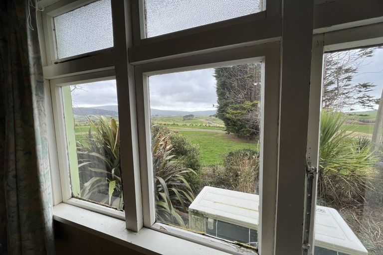 Photo of property in 2112 Orepuki Riverton Highway, Pahia, Riverton, 9881