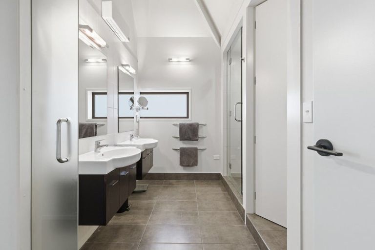 Photo of property in 670 Papamoa Beach Road, Papamoa Beach, Papamoa, 3118