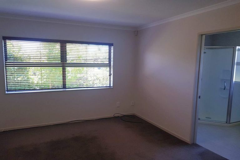 Photo of property in 70 Westgate Drive, Massey, Auckland, 0614