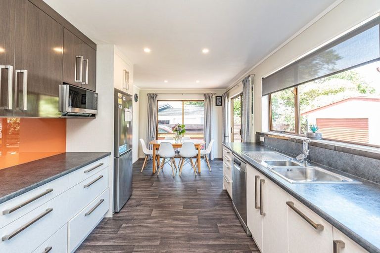 Photo of property in 22 Akepiro Place, Tawhero, Whanganui, 4501