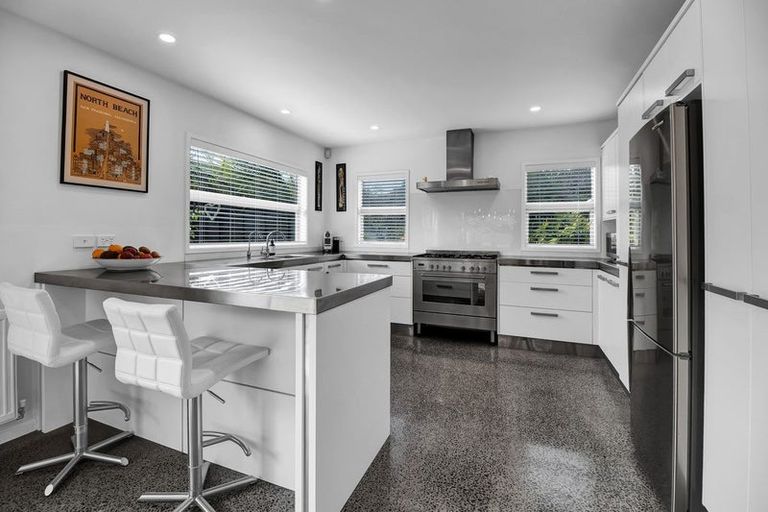 Photo of property in 50 Roto Street, Hurdon, New Plymouth, 4310