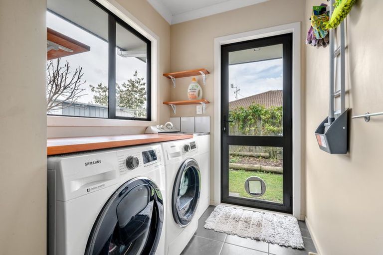 Photo of property in 1 Whitford Place, Rototuna North, Hamilton, 3210