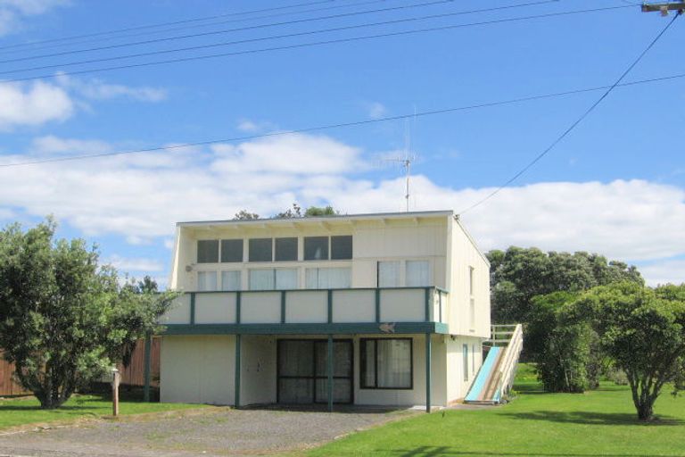 Photo of property in 48 Hillview Road, Waihi Beach, 3611