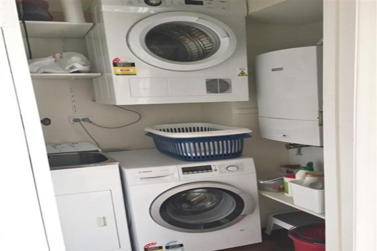 Photo of property in 23 Brassey Road, Saint Johns Hill, Whanganui, 4500