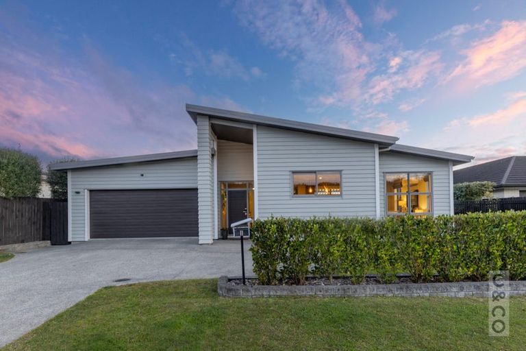 Photo of property in 11 Parlane Drive, Huapai, Kumeu, 0810